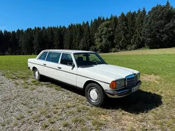 Weiß Gebraucht 1978 Mercedes E300 Limousine | 11.999 €