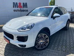 Weiß Gebraucht 2016 Porsche Cayenne SUV | 35.900 € (Fairer Preis)