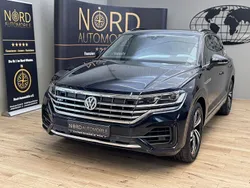 Moonlight blue perleffe (metallic) Gebraucht 2019 VW Touareg R-line SUV | 43.799 € (Guter Preis)