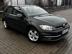 Grau Gebraucht 2019 VW Golf Comfortline Limousine | 15.850 € (Guter Preis)