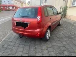 Schwarz Gebraucht 2007 Ford Fiesta Kleinwagen | 2.400 € (Fairer Preis)