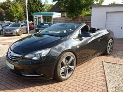 Schwarz Gebraucht 2016 Opel Cascada Edition Cabrio | 9.900 € (Fairer Preis)
