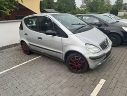 Grau Gebraucht 2001 Mercedes A160 Classic SUV | 1.590 € (Fairer Preis)