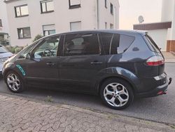 Grau Gebraucht 2007 Ford S-MAX Trend Van / Kleinbus | 2.500 € (Guter Preis)