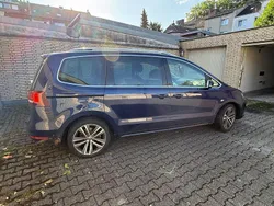 Blau Gebraucht 2019 VW Sharan United Van / Kleinbus | 27.500 € (Fairer Preis)