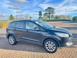 Schwarz Gebraucht 2016 Ford Kuga Titanium SUV | 15.300 € (Etwas zu teuer)