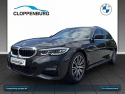 Saphirschwarz Gebraucht 2020 BMW 320 Performance Kombi | 32.990 € (Etwas zu teuer)