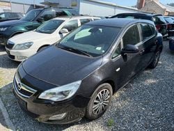 Schwarz Gebraucht 2010 Opel Astra Edition Limousine | 2.999 € (Guter Preis)