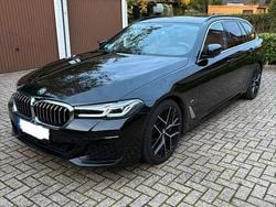 Schwarz Gebraucht 2021 BMW 540 Efficient Dynamics Kombi | 41.900 € (Guter Preis)