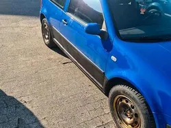 Blau Gebraucht 2001 VW Golf IV Kleinwagen | 1.600 € (Etwas zu teuer)