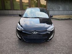 Schwarz Gebraucht 2014 Hyundai i20 Classic Limousine | 5.990 € (Etwas zu teuer)