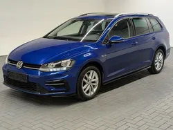 Blau (lapizblaumet.) Gebraucht 2018 VW Golf VII R-line Kombi | 15.480 € (Etwas zu teuer)
