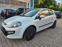 Weiß Gebraucht 2011 Fiat Punto Evo Kleinwagen | 4.399 € (Fairer Preis)