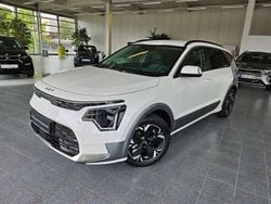 Snow white pearl Gebraucht 2024 Kia Niro Inspiration SUV | 38.475 € (Teuer)