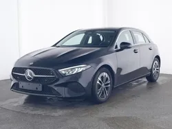 Schwarz Gebraucht 2024 Mercedes A200 Advanced Kleinwagen | 29.990 € (Fairer Preis)