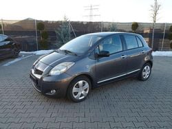 Grau Gebraucht 2010 Toyota Yaris Life Kleinwagen | 1.950 € (Superpreis)