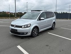 Silber Gebraucht 2011 VW Touran Highline Van / Kleinbus | 6.600 € (Guter Preis)