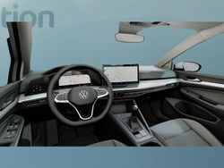 Weiß Gebraucht 2024 VW Golf VIII Kleinwagen | 23.249 € (Guter Preis)