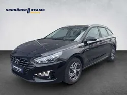 Schwarz Gebraucht 2024 Hyundai i30 Select Kombi | 19.990 € (Fairer Preis)