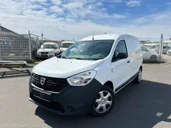 Gletscherweiss Gebraucht 2019 Dacia Dokker Essentiel Van | 4.900 €