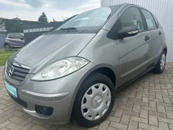 Grau Gebraucht 2007 Mercedes A150 Classic Van / Kleinbus | 3.990 € (Fairer Preis)