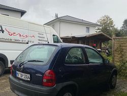 Blau Gebraucht 1998 Opel Corsa Kleinwagen | 650 € (Guter Preis)