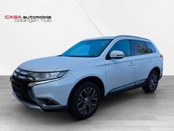 Weiß Gebraucht 2016 Mitsubishi Outlander Plus SUV | 17.390 € (Fairer Preis)