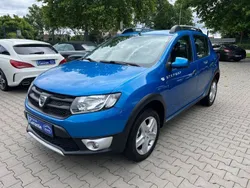 Blau Gebraucht 2013 Dacia Sandero Stepway Ambiance Kleinwagen | 5.899 € (Teuer)