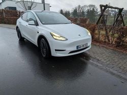 Weiß Gebraucht 2023 Tesla Model Y RWD SUV | 31.400 € (Fairer Preis)