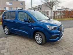 Blau Gebraucht 2019 Opel Combo Life Innovation Van / Kleinbus | 20.000 € (Guter Preis)