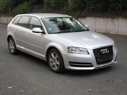 Eissilber metallic Gebraucht 2010 Audi A3 Attraction Kleinwagen | 8.950 € (Etwas zu teuer)