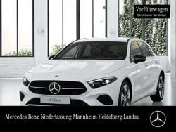 Polarweiß Gebraucht 2024 Mercedes A200 AMG Limousine | 32.690 € (Fairer Preis)