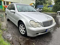 Silber Gebraucht 2000 Mercedes C180 Elegance Limousine | 1.350 € (Fairer Preis)