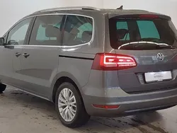 Indiumgrau metallic Gebraucht 2017 VW Sharan Highline Van / Kleinbus | 24.990 € (Fairer Preis)