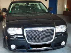 Brilliant black Gebraucht 2010 Chrysler 300C Limousine | 22.900 €