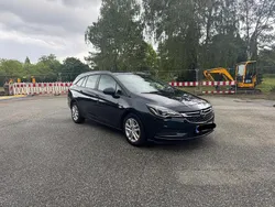 Grün Gebraucht 2017 Opel Astra Kombi | 7.490 € (Superpreis)