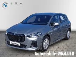 Skyscraper grau metallic Gebraucht 2023 BMW 220 Active Tourer M Sport Van / Kleinbus | 32.950 € (Fairer Preis)