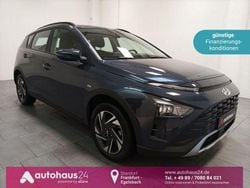 Grau Gebraucht 2022 Hyundai Bayon Trend SUV | 16.470 € (Guter Preis)