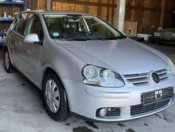 Grau Gebraucht 2004 VW Golf IV Comfortline Kleinwagen | 2.850 € (Guter Preis)