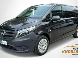 Schwarz Gebraucht 2024 Mercedes Vito Van / Kleinbus | 43.990 €