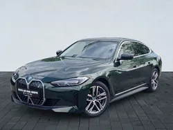 Sanremo green (grün) Gebraucht 2022 BMW i4 M Sport Limousine | 40.990 € (Guter Preis)