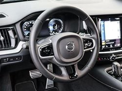 Schwarz Gebraucht 2021 Volvo V60 R-Design Kombi | 32.640 € (Etwas zu teuer)