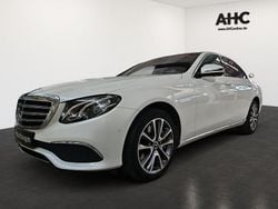 Manufaktur diamantweiß bright Gebraucht 2019 Mercedes E400 Luxury Limousine | 35.980 € (Guter Preis)