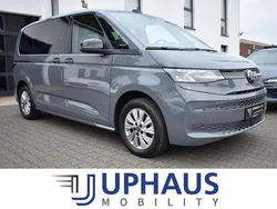 Grau Gebraucht 2023 VW T7 Van | 44.970 € (Superpreis)