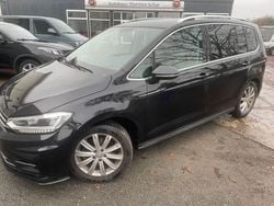 Schwarz Gebraucht 2019 VW Touran Highline Van / Kleinbus | 17.800 € (Superpreis)