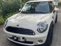 Beige Gebraucht 2009 Mini ONE Kleinwagen | 5.500 € (Teuer)