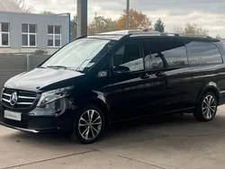 Obsidianschwarz metallic Gebraucht 2021 Mercedes V300 Van / Kleinbus | 56.499 € (Fairer Preis)