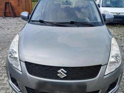 Silber Gebraucht 2015 Suzuki Swift Club Kleinwagen | 5.990 € (Fairer Preis)