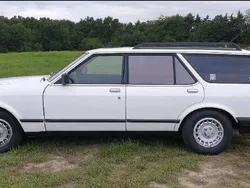Weiß Gebraucht 1984 Ford Granada Kombi | 5.900 €