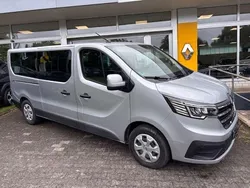 Highlandgrau Gebraucht 2023 Renault Trafic Life Van | 34.990 € (Etwas zu teuer)